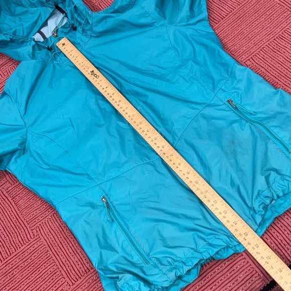 Columbia women’s medium  Turquoise windbreaker / light Raincoat - has STAINS - Picture 13 of 16